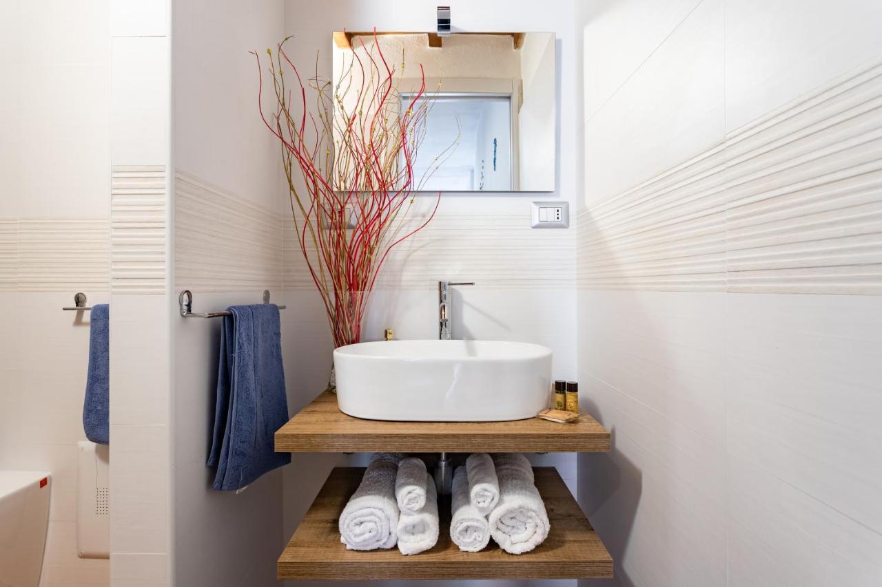 Sailing Apartment กาญารี ภายนอก รูปภาพ