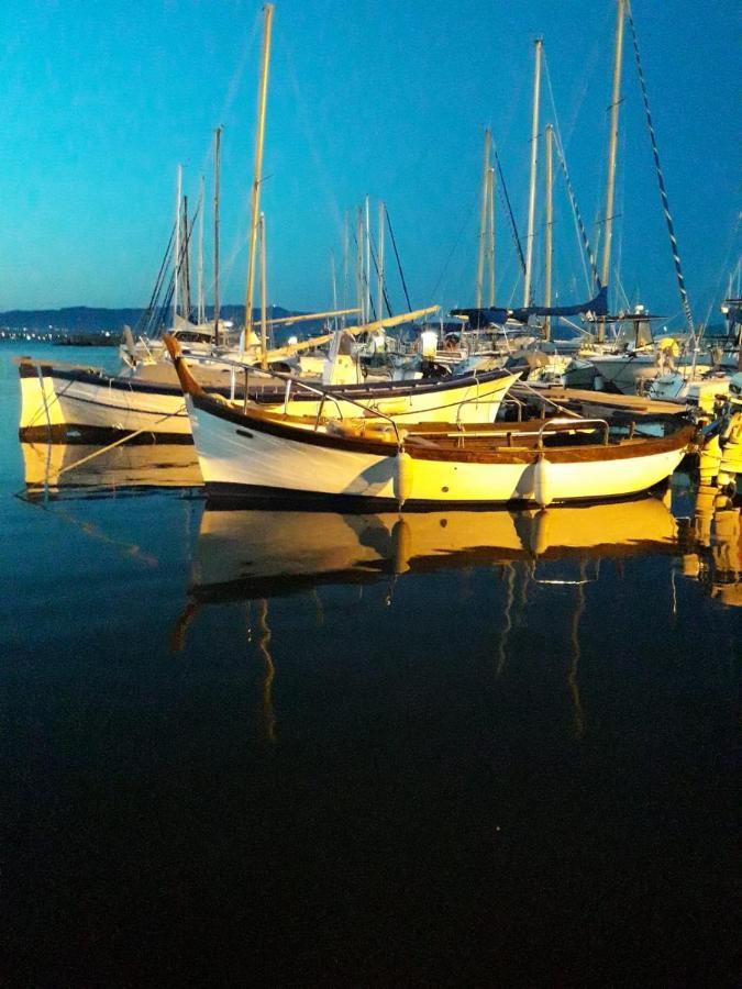 Sailing Apartment กาญารี ภายนอก รูปภาพ