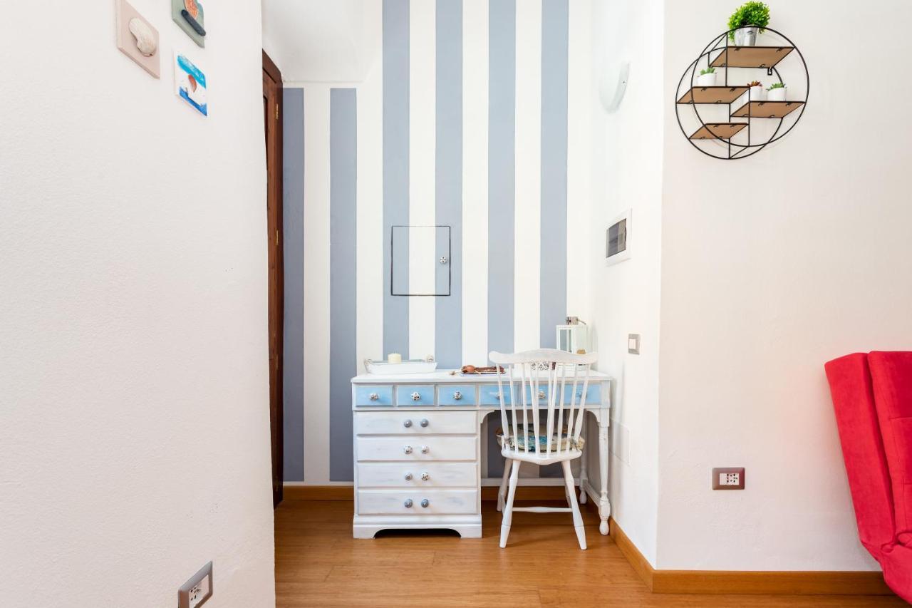 Sailing Apartment กาญารี ภายนอก รูปภาพ