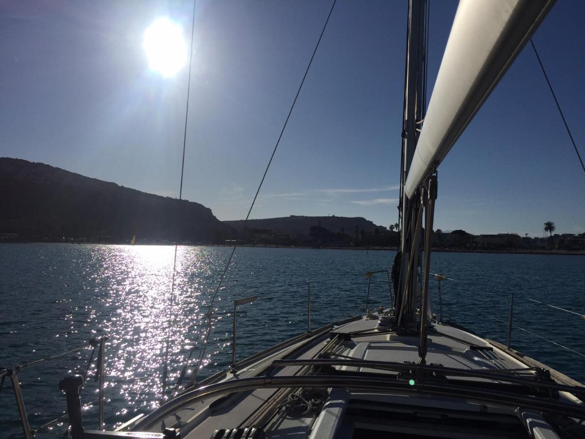 Sailing Apartment กาญารี ภายนอก รูปภาพ